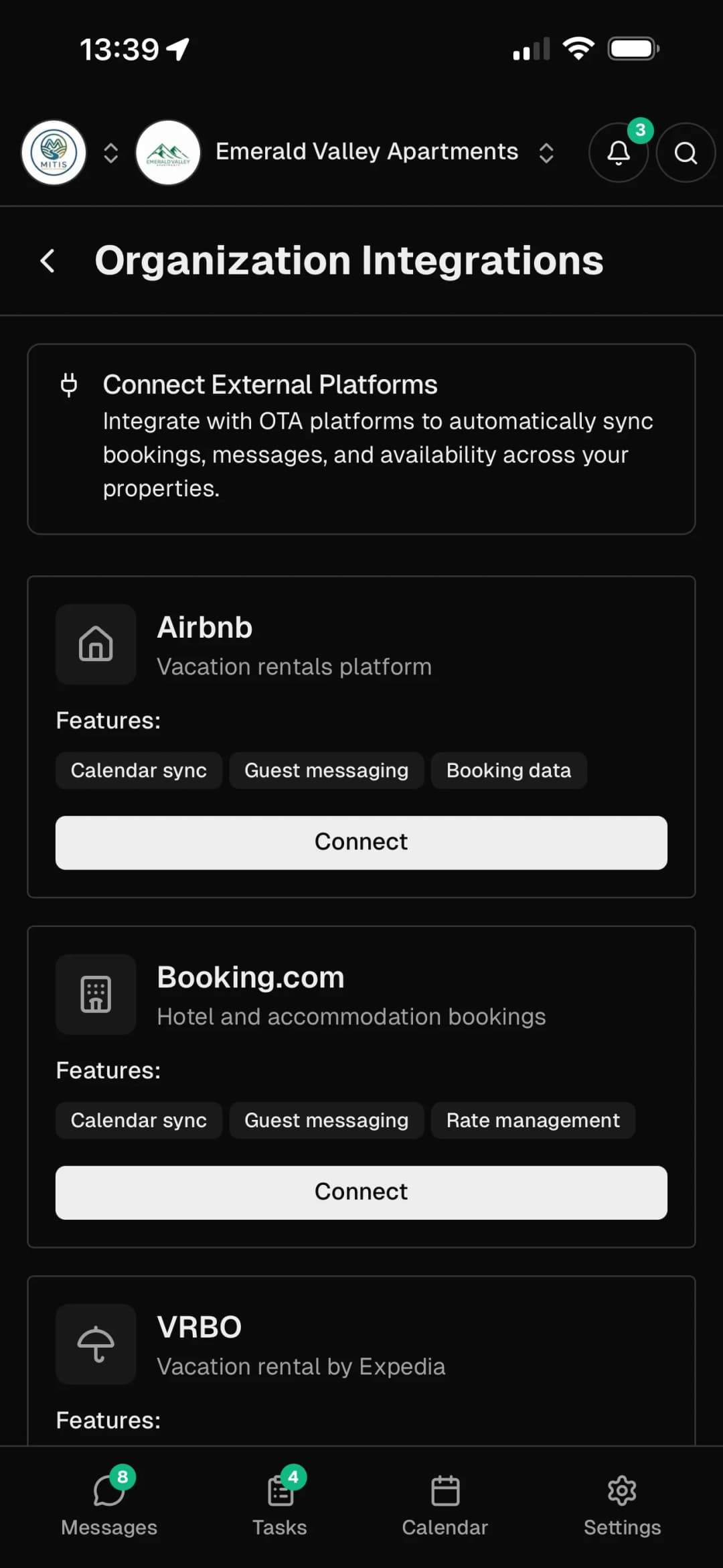 Superhost integrations screen showing Airbnb and Booking.com connections